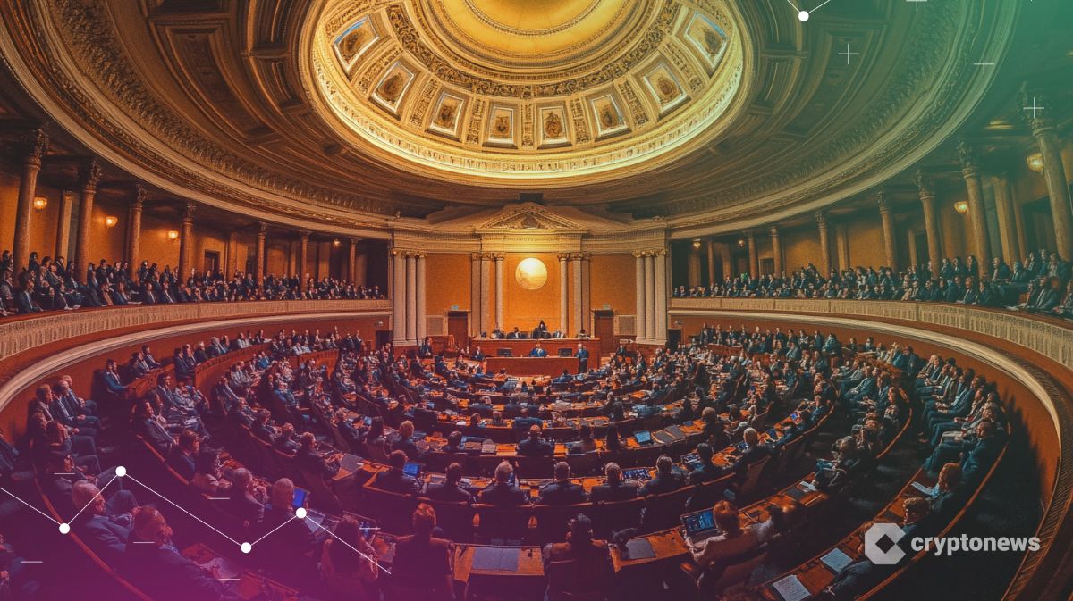 Coinbase CEO Targets Progress On Crypto Bill During Davos Talks